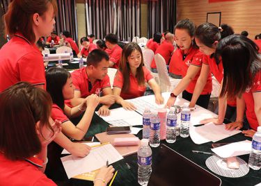 牛商爭霸賽復(fù)盤會議